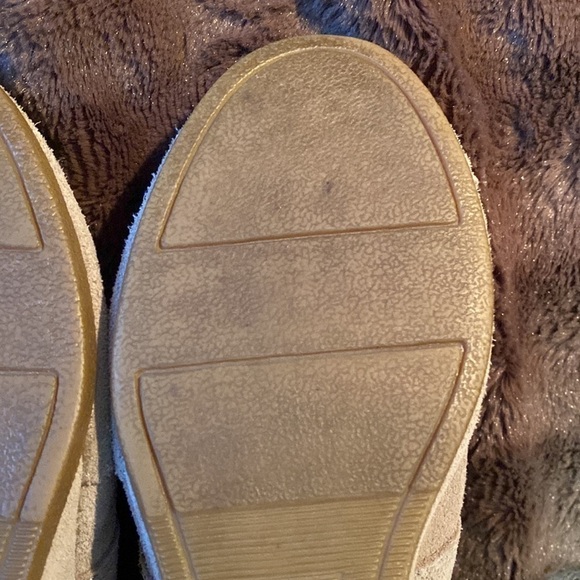 TOMS Suede Wedge Bootie Sz 6.5 - Picture 12 of 12